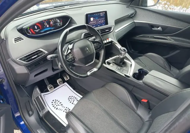 PEUGEOT 3008 1.2 PureTech Allure S&S