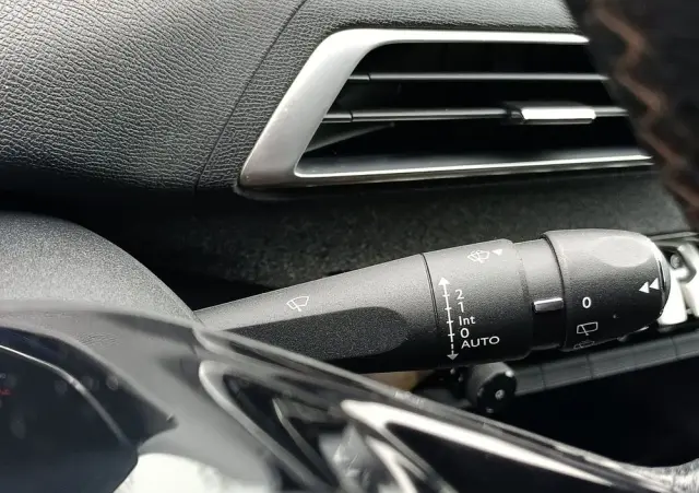 PEUGEOT 3008 1.2 PureTech Allure S&S