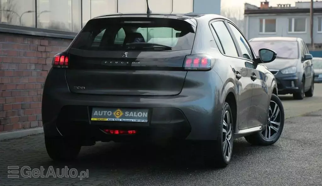 PEUGEOT 208 