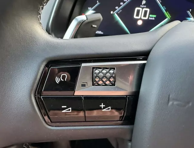 DS AUTOMOBILES DS 7 Crossback 