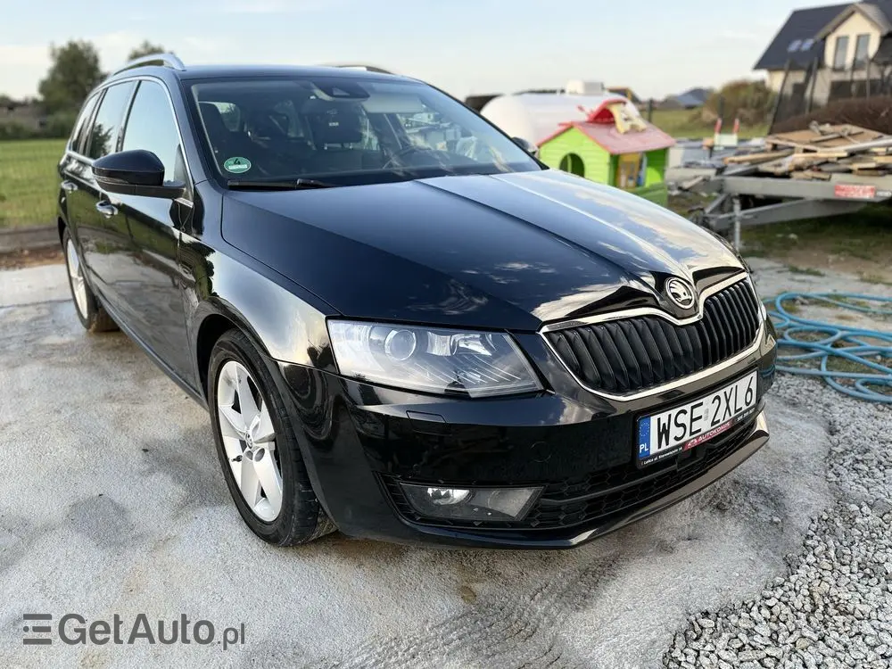 SKODA Octavia 