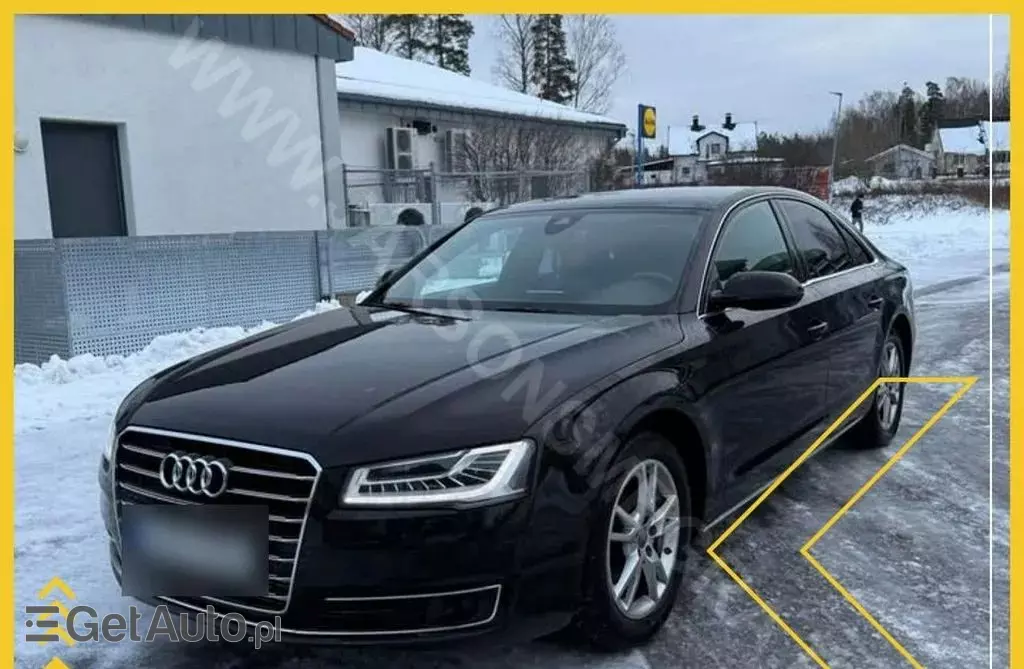 AUDI A8 