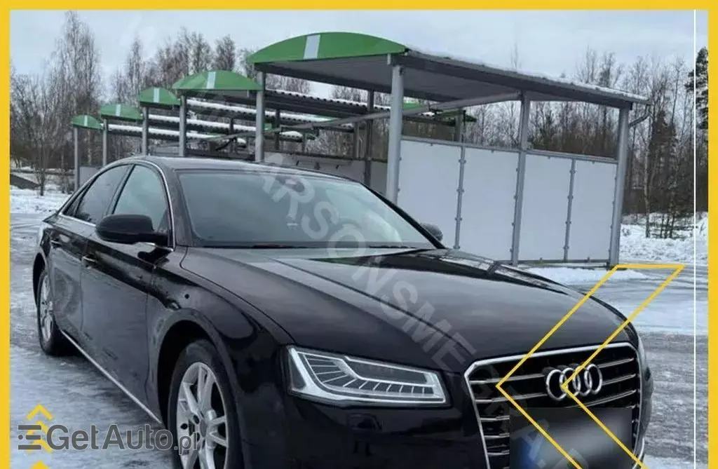 AUDI A8 