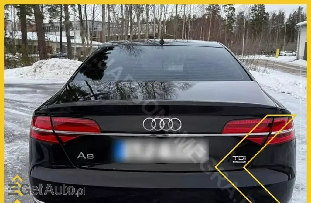 AUDI A8 