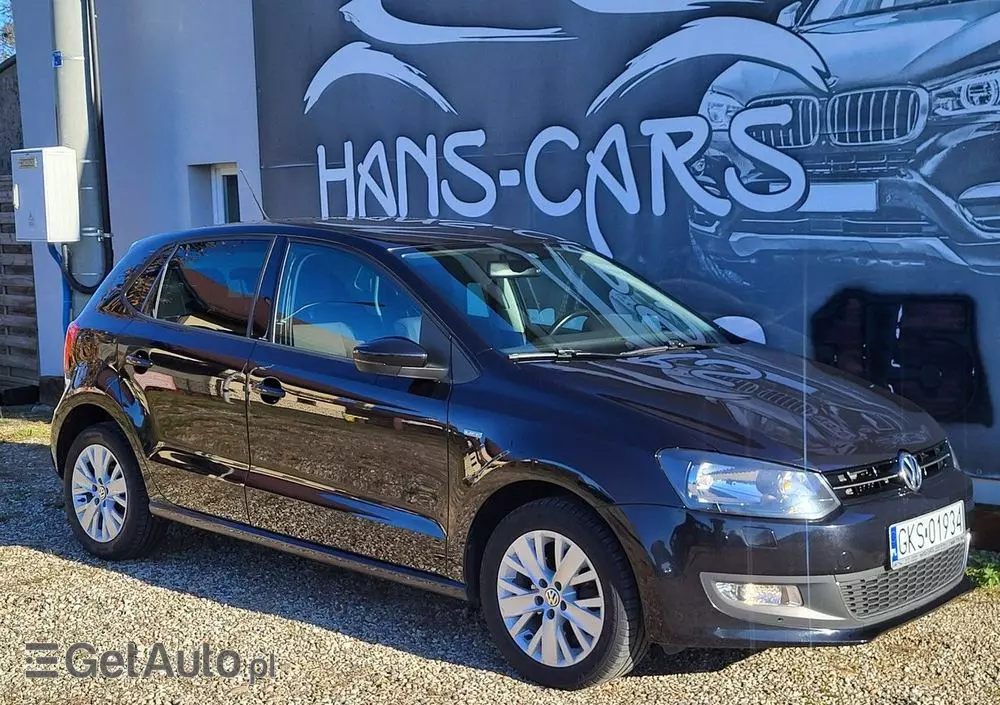 VOLKSWAGEN Polo 
