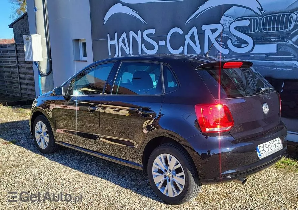 VOLKSWAGEN Polo 