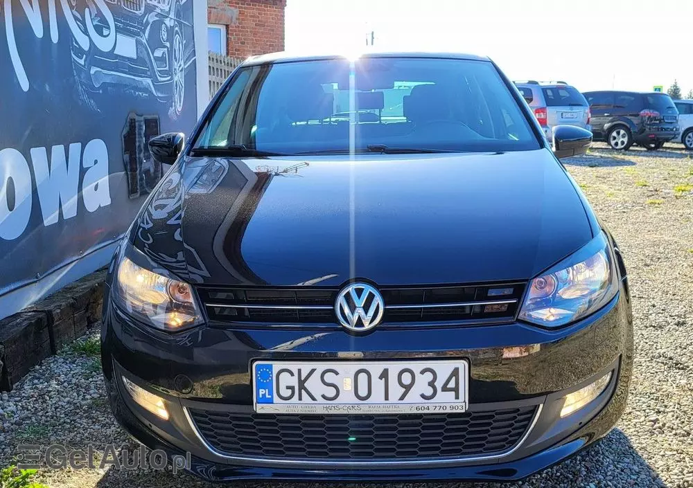 VOLKSWAGEN Polo 