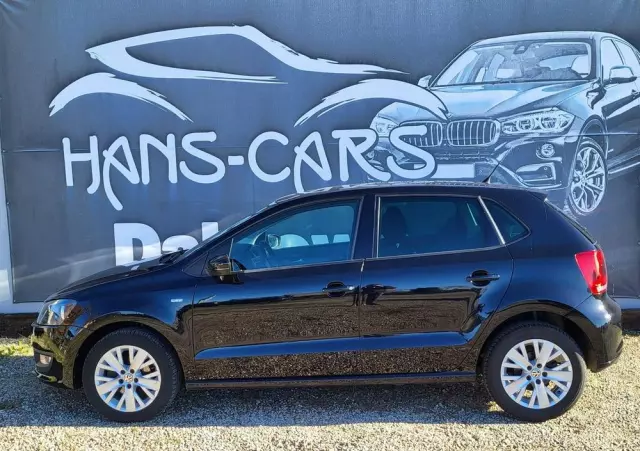 VOLKSWAGEN Polo 