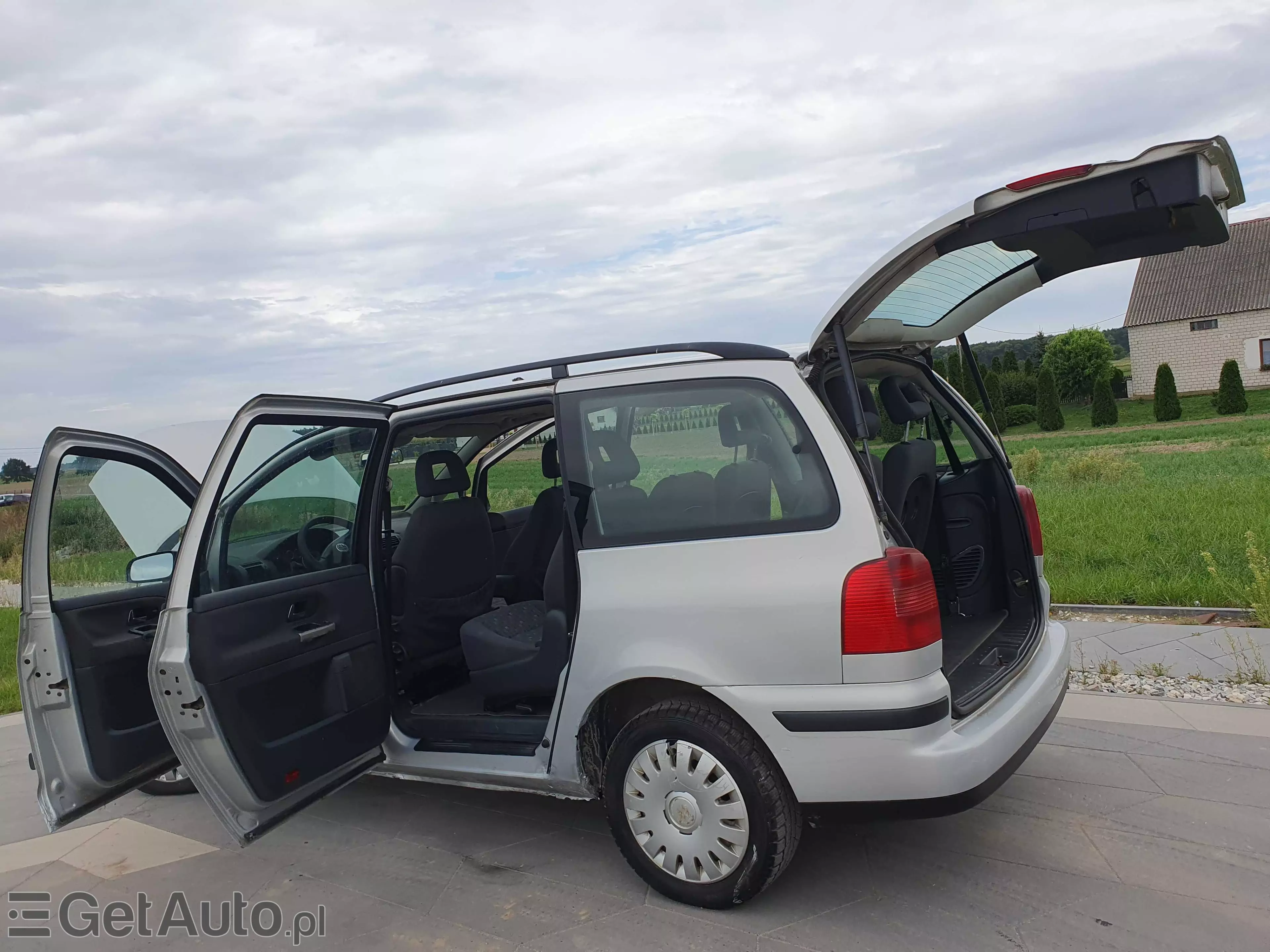 VOLKSWAGEN Sharan 