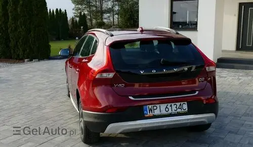 VOLVO V40 Cross Country 