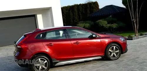 VOLVO V40 Cross Country 
