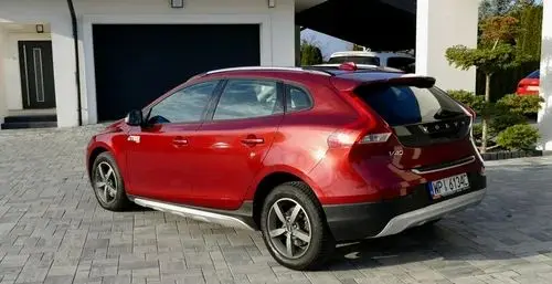 VOLVO V40 Cross Country 