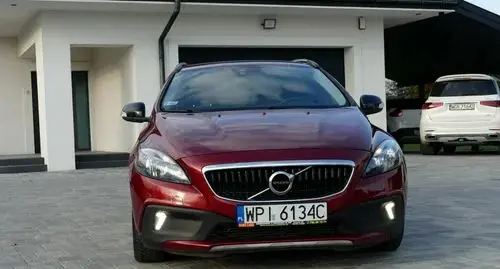 VOLVO V40 Cross Country 