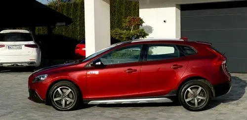 VOLVO V40 Cross Country 