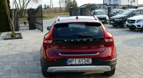 VOLVO V40 Cross Country 