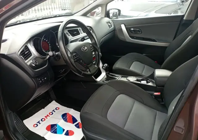 KIA Ceed 1.6 GDI L DCT