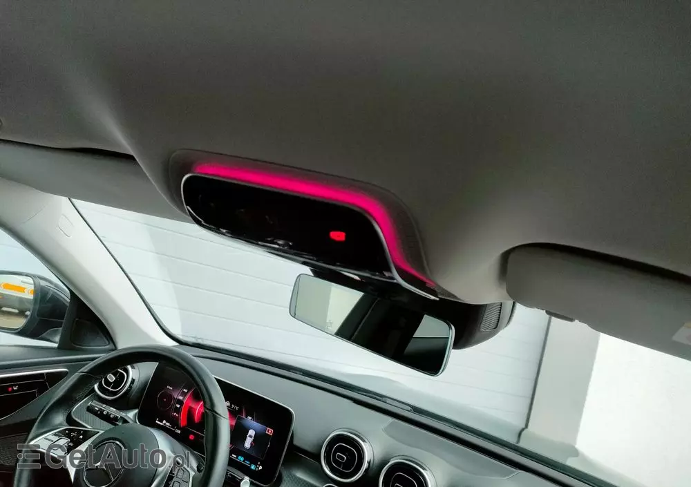 MERCEDES-BENZ Klasa C 220 d 4Matic T 9G-TRONIC Avantgarde