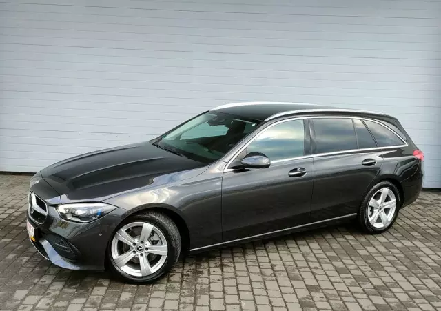 MERCEDES-BENZ Klasa C 220 d 4Matic T 9G-TRONIC Avantgarde