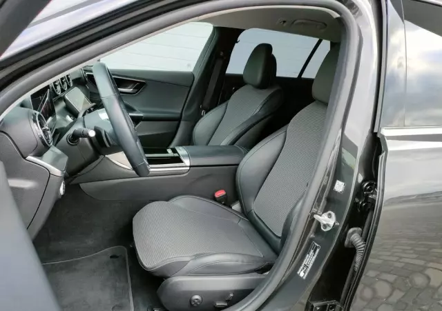 MERCEDES-BENZ Klasa C 220 d 4Matic T 9G-TRONIC Avantgarde