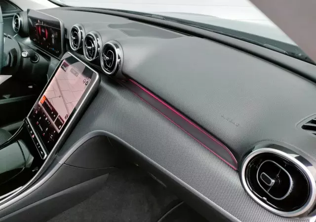 MERCEDES-BENZ Klasa C 220 d 4Matic T 9G-TRONIC Avantgarde