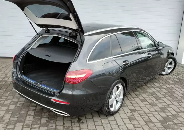 MERCEDES-BENZ Klasa C 220 d 4Matic T 9G-TRONIC Avantgarde