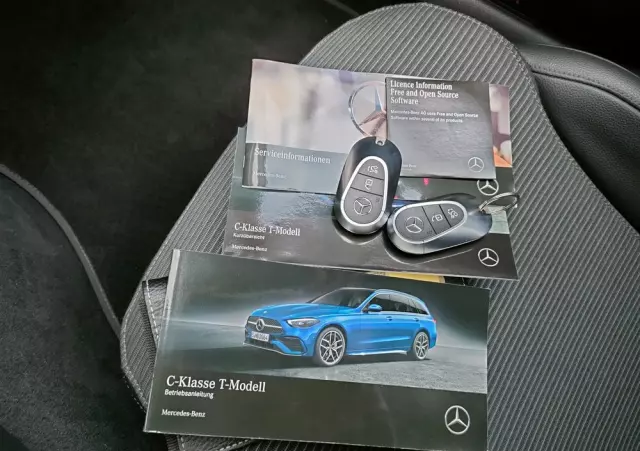 MERCEDES-BENZ Klasa C 220 d 4Matic T 9G-TRONIC Avantgarde