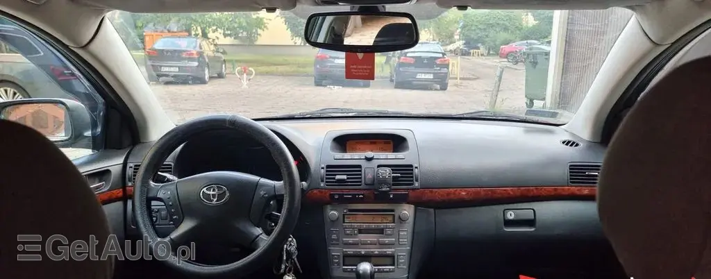 TOYOTA Avensis 