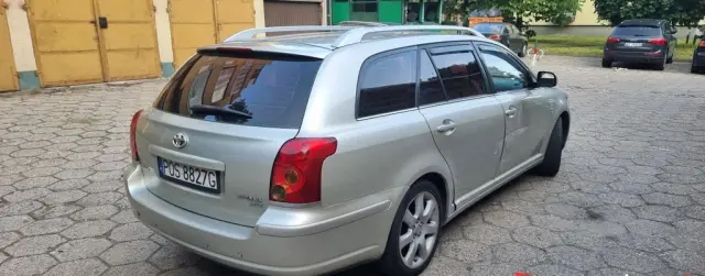 TOYOTA Avensis 