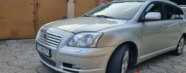 TOYOTA Avensis 