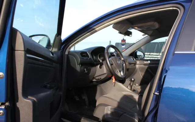 VOLKSWAGEN Golf VI 2.0 TDI Comfortline