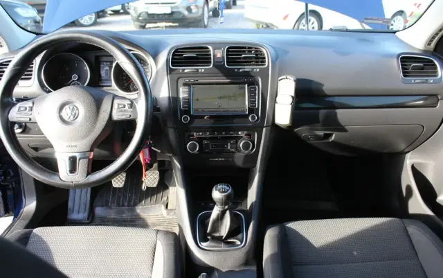 VOLKSWAGEN Golf VI 2.0 TDI Comfortline