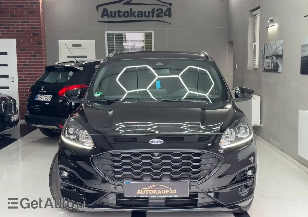 FORD Kuga 2.0 TDCi 2x4 ST-Line