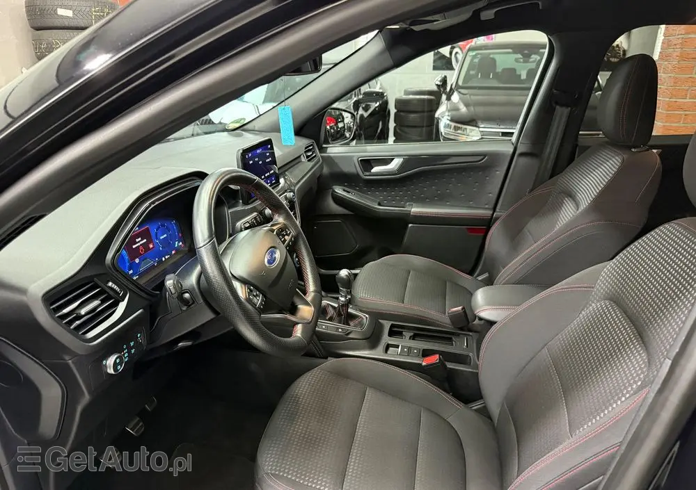 FORD Kuga 2.0 TDCi 2x4 ST-Line