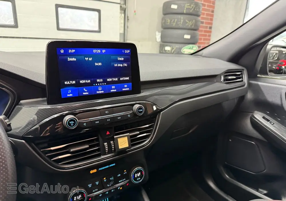 FORD Kuga 2.0 TDCi 2x4 ST-Line