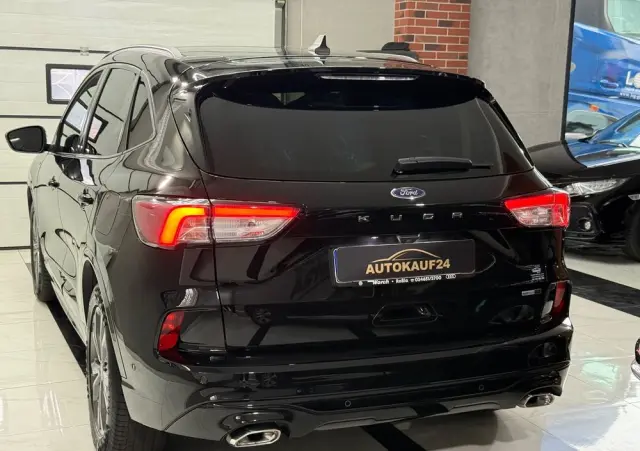 FORD Kuga 2.0 TDCi 2x4 ST-Line