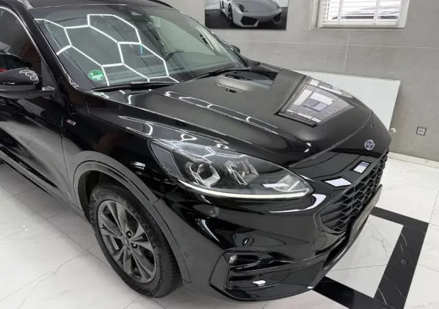 FORD Kuga 2.0 TDCi 2x4 ST-Line