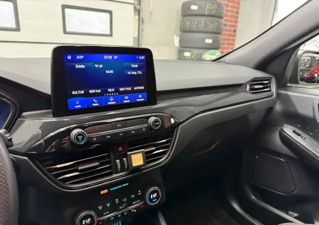 FORD Kuga 2.0 TDCi 2x4 ST-Line