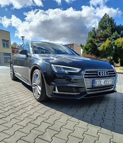 AUDI A4 