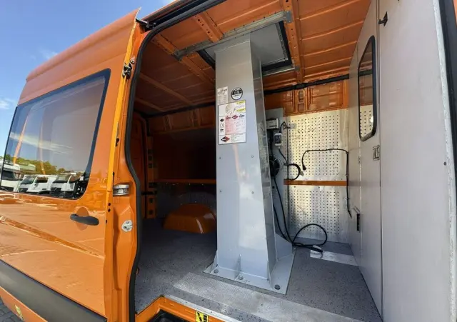 MERCEDES-BENZ Sprinter Zwyżka Podnośnik Koszowy VERSALIFT KLUBB ET-36-LF UDT 