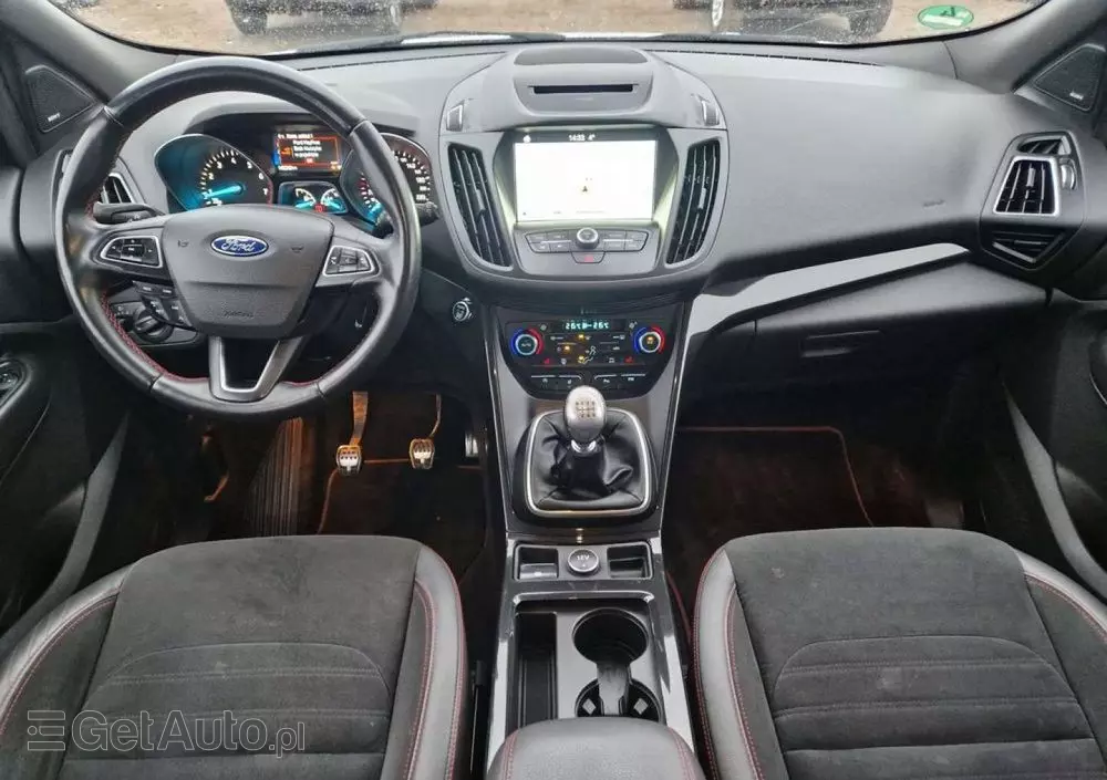 FORD Kuga 1.5 EcoBoost 2x4 ST-Line