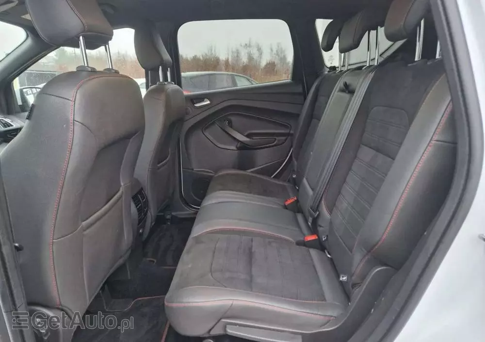 FORD Kuga 1.5 EcoBoost 2x4 ST-Line