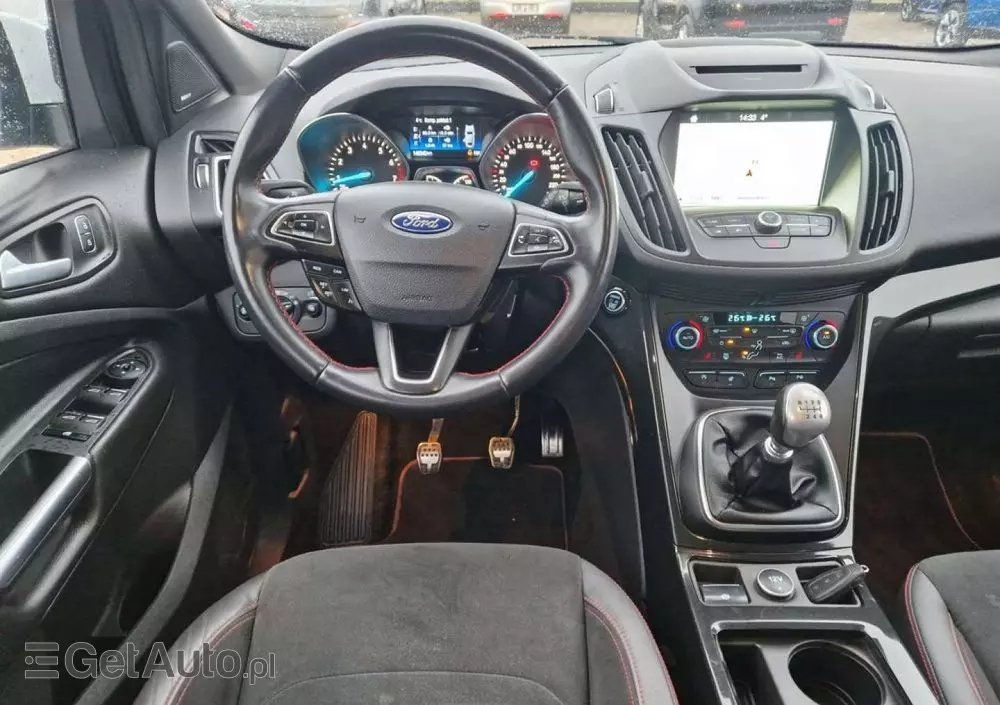 FORD Kuga 1.5 EcoBoost 2x4 ST-Line