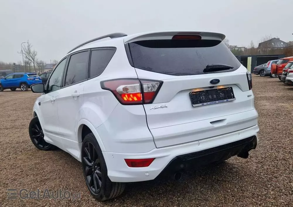 FORD Kuga 1.5 EcoBoost 2x4 ST-Line