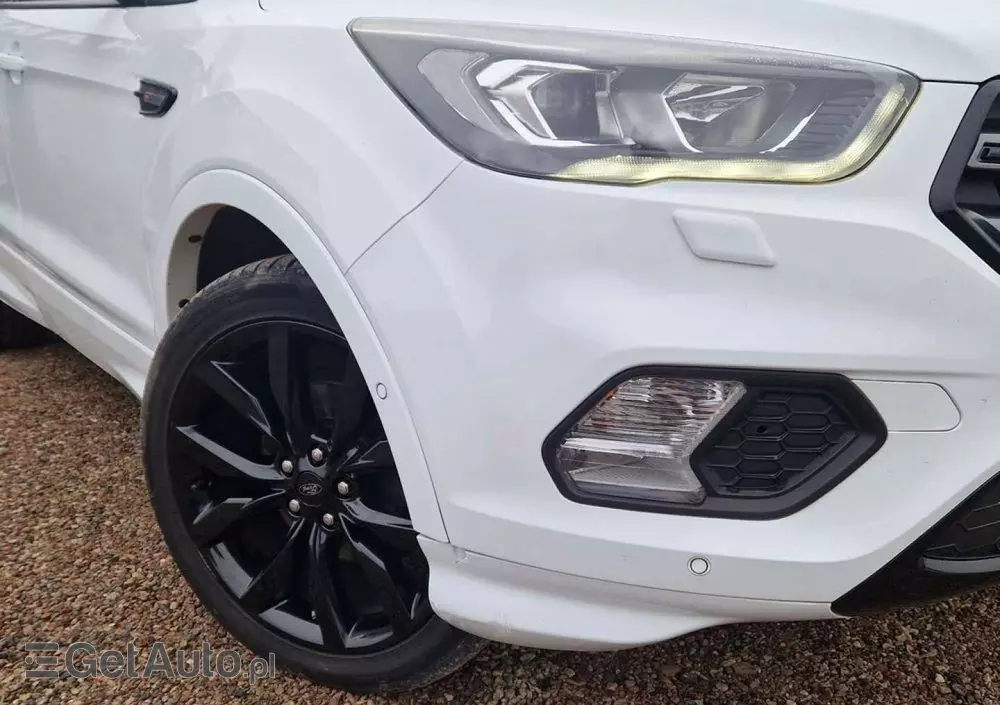 FORD Kuga 1.5 EcoBoost 2x4 ST-Line