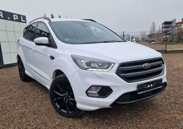 FORD Kuga 1.5 EcoBoost 2x4 ST-Line