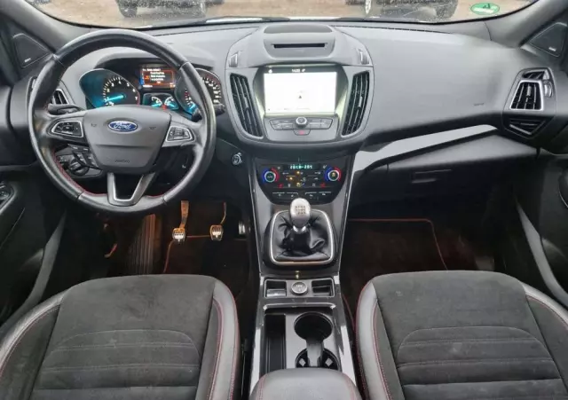 FORD Kuga 1.5 EcoBoost 2x4 ST-Line
