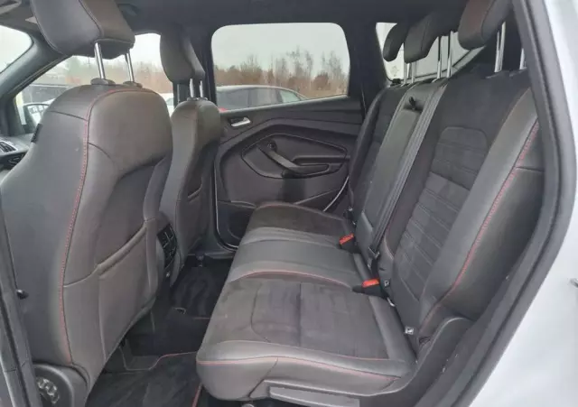 FORD Kuga 1.5 EcoBoost 2x4 ST-Line