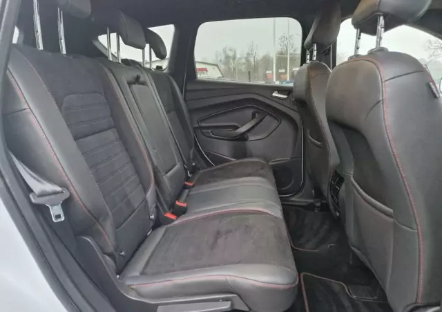 FORD Kuga 1.5 EcoBoost 2x4 ST-Line