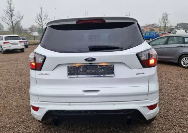 FORD Kuga 1.5 EcoBoost 2x4 ST-Line