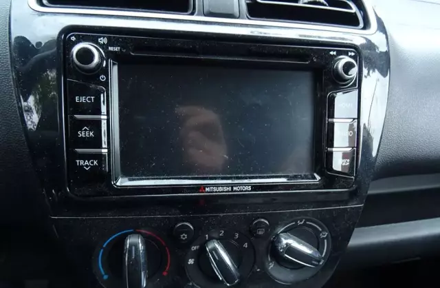 MITSUBISHI Space Star 